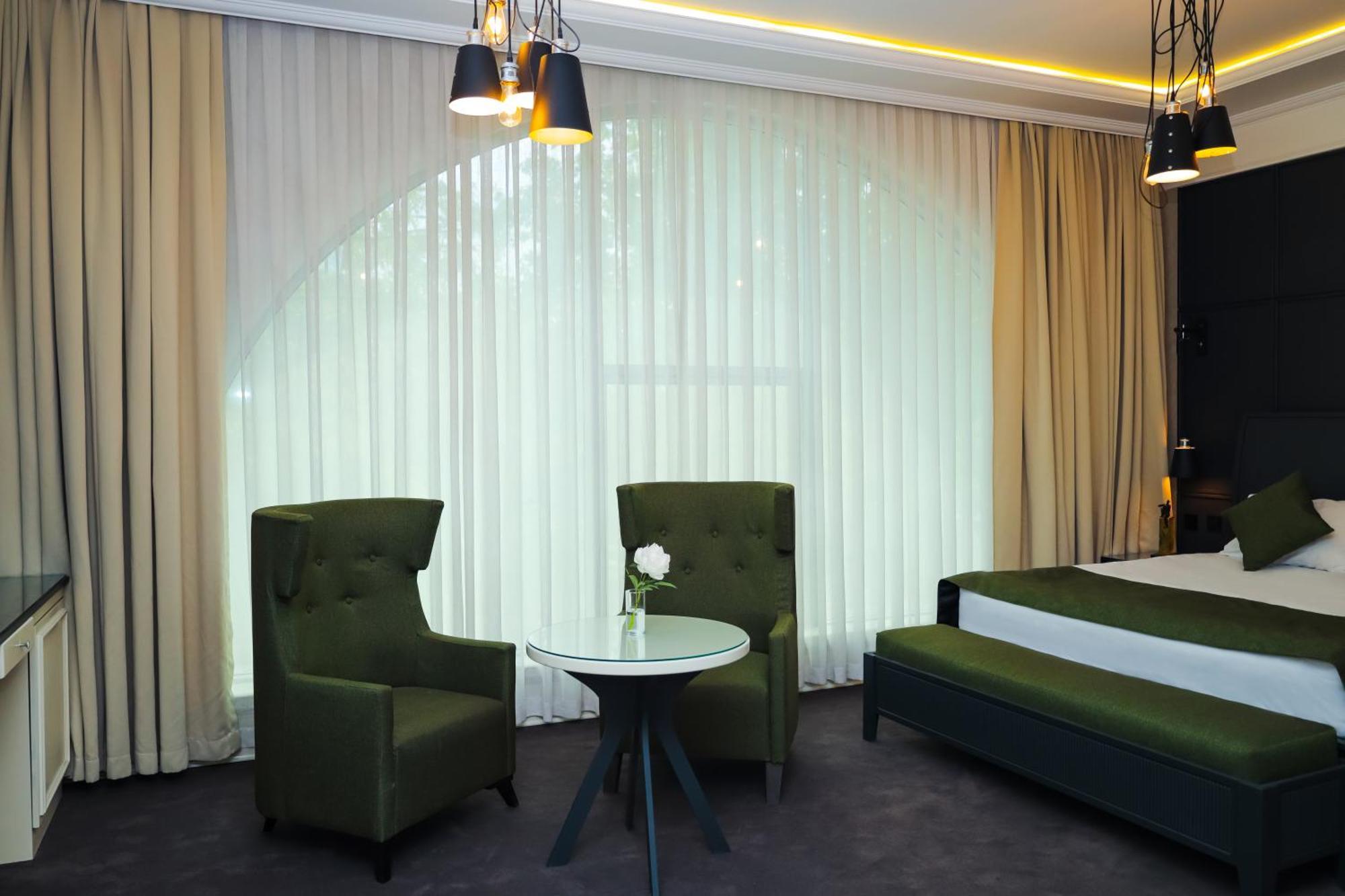 Dondar Hotel Formula 1 View Baku Exterior photo
